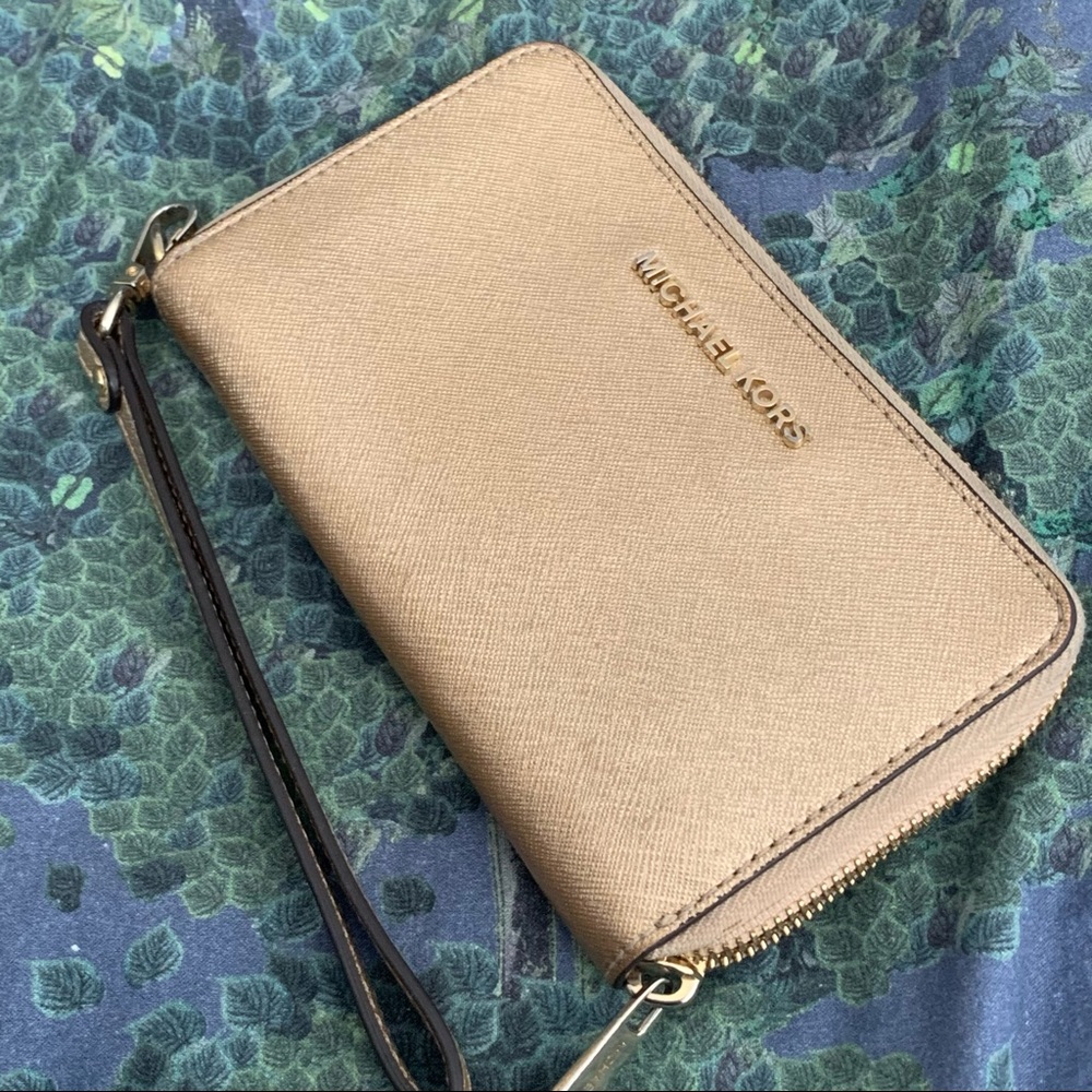 Michael Kors wallet